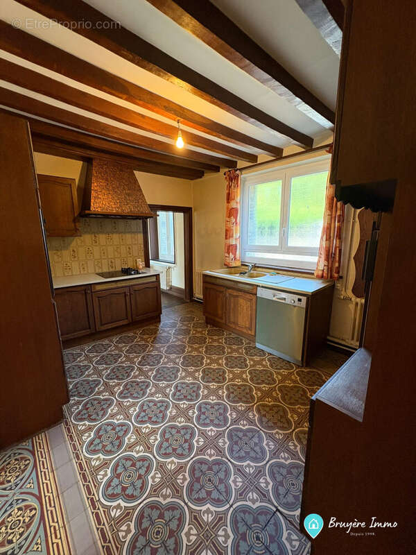 Maison 150 m² à Sars-Poteries  - photo 2