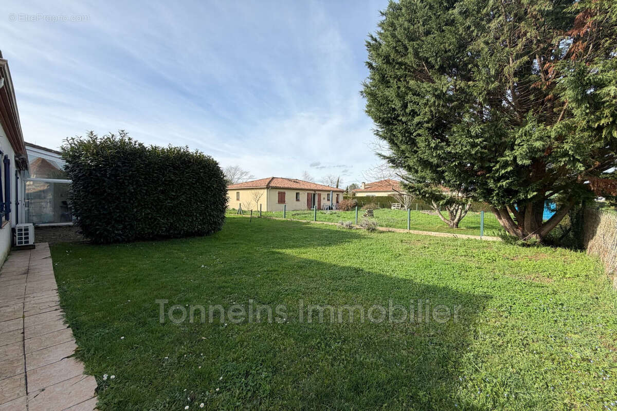 Maison à SAINT-SYLVESTRE-SUR-LOT