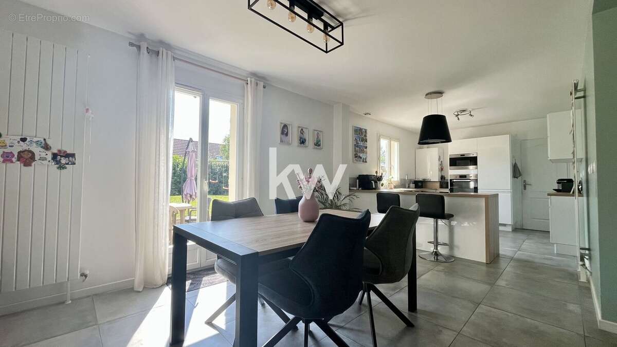 Maison à BALLANCOURT-SUR-ESSONNE