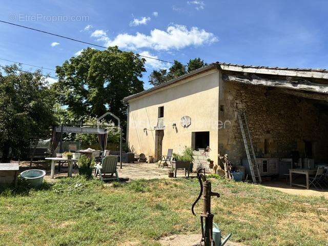 Belle maison du XIXe siècle  rénovée      178m2 et 4783m2 de parc                    190000€  St  Pey de Castets - photo 17