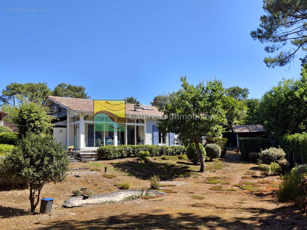 Maison à LACANAU