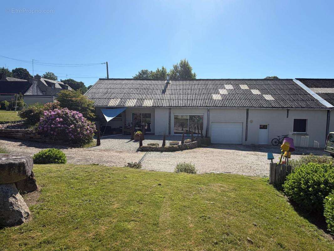 Maison de 2018  proche de PONTIVY avec très grand garage idéale artisan - photo 2