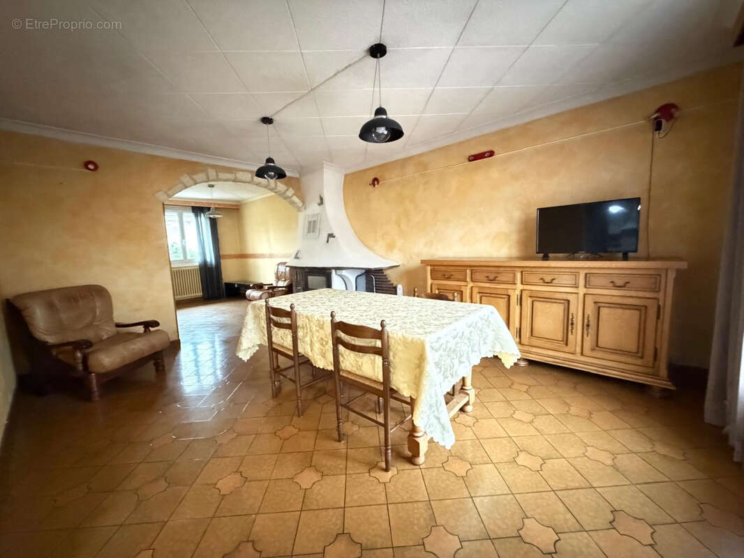 Maison à TREMBLAY-EN-FRANCE