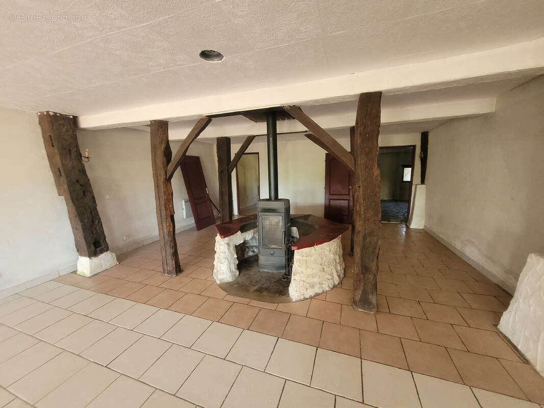 Maison à MAUVEZIN-SUR-GUPIE