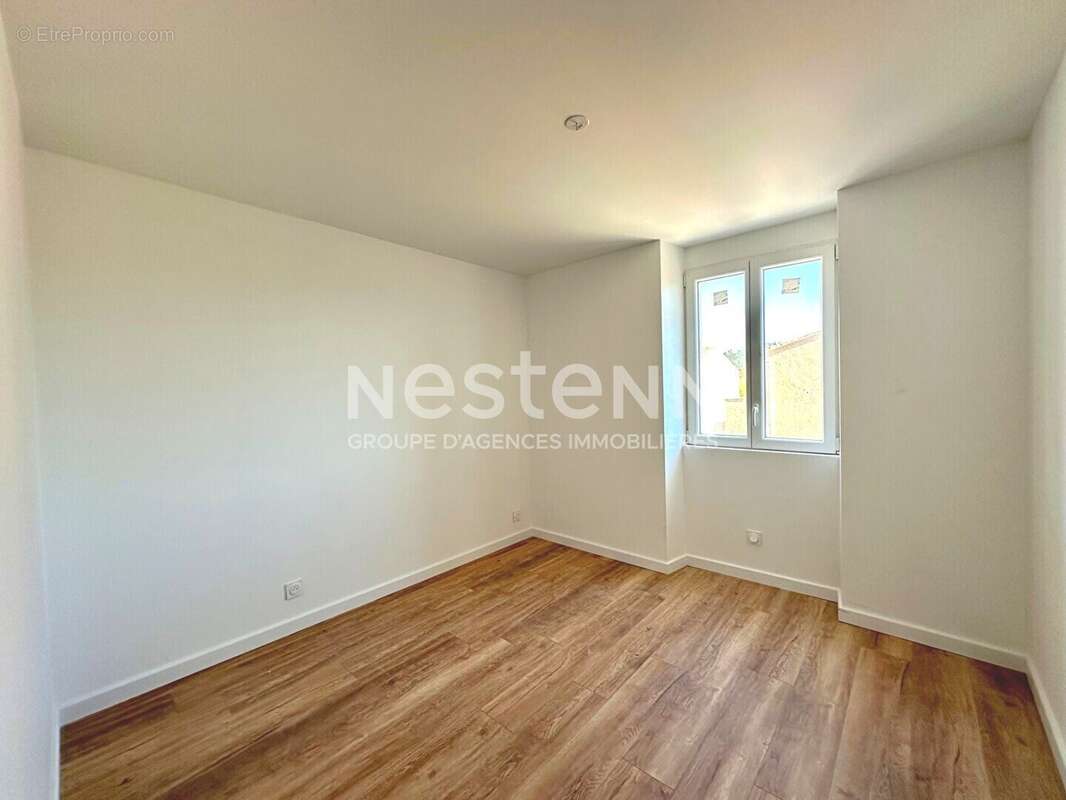 Appartement à LA CRAU