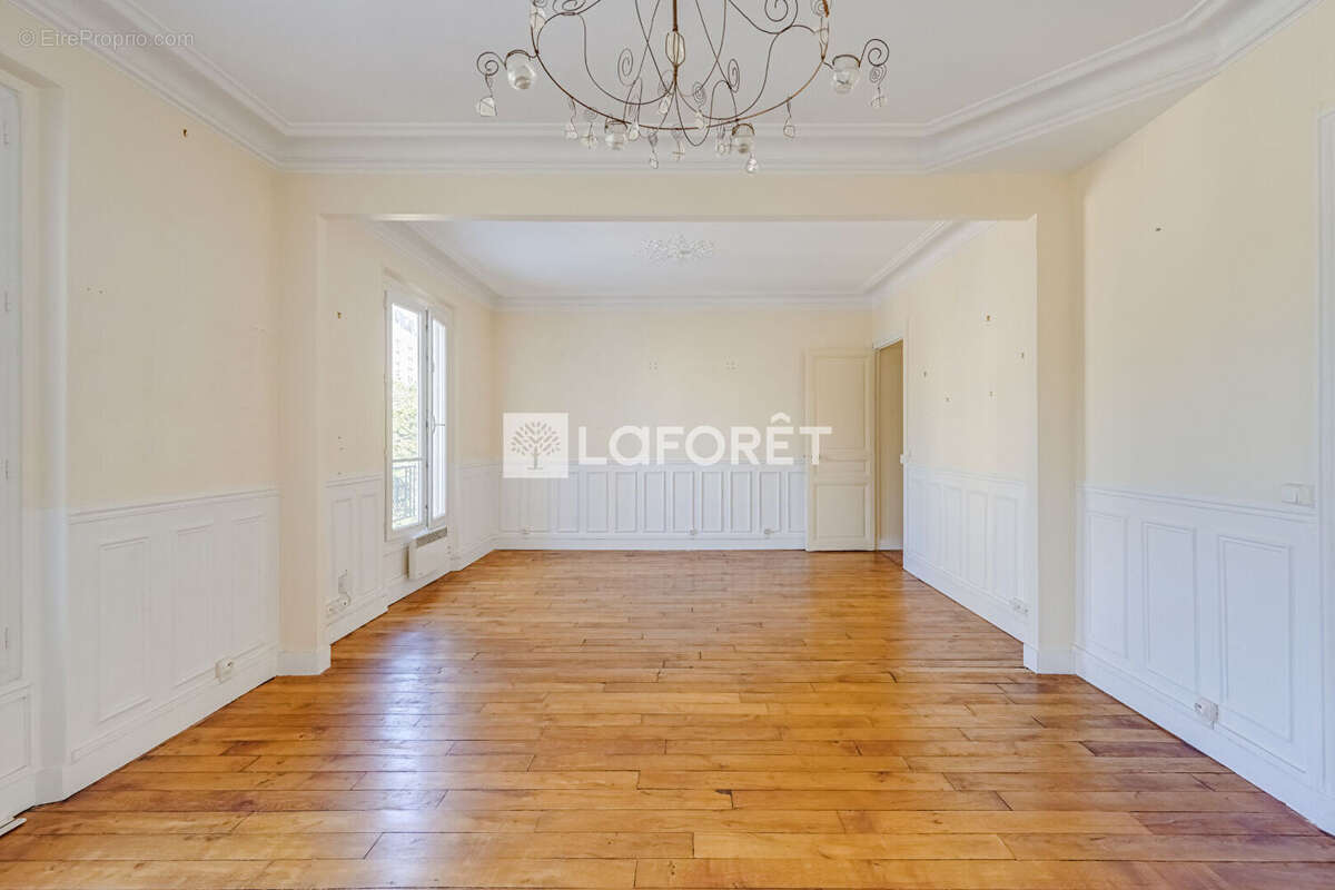 Studio de 52 m² transformable en 2 pièces - Charme de l'ancien - Climatisation - Paris 15e - photo 8