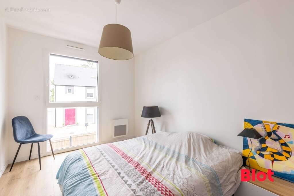 Maison 130 m² à Montreuil-Le-Gast  - photo 8
