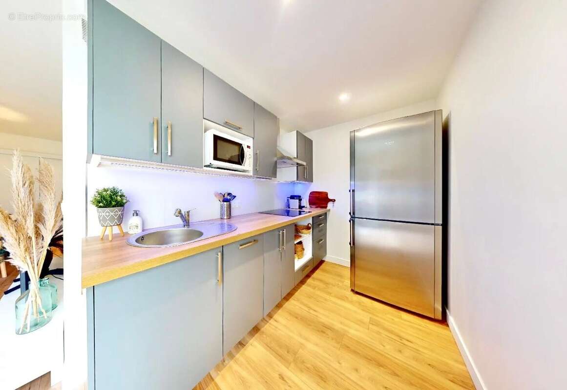 Appartement à LA GARENNE-COLOMBES