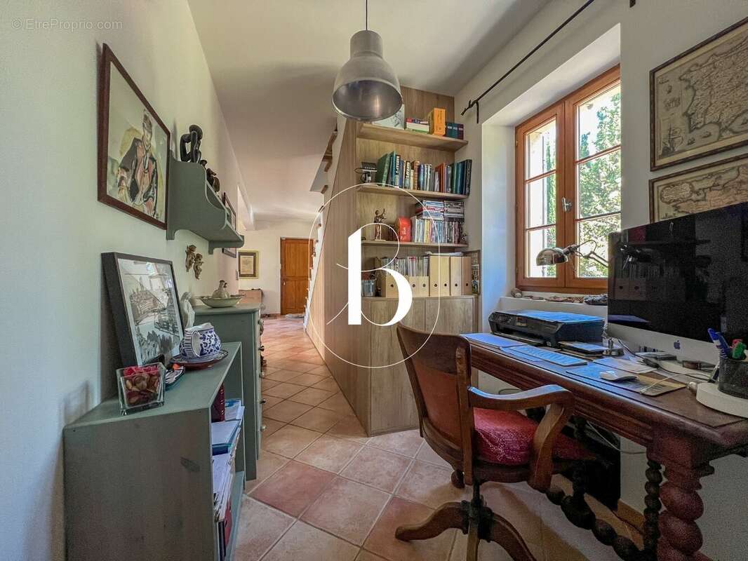 Maison à GOUDARGUES