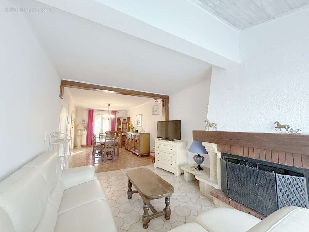Maison à LEZIGNAN-CORBIERES