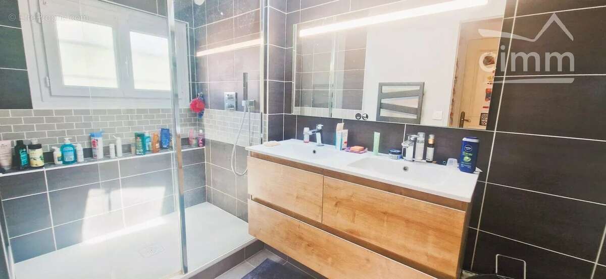 À SAISIR – Belle maison familiale de 127,18 m² sur les hauteurs de La Tour-du-Pin - photo 19