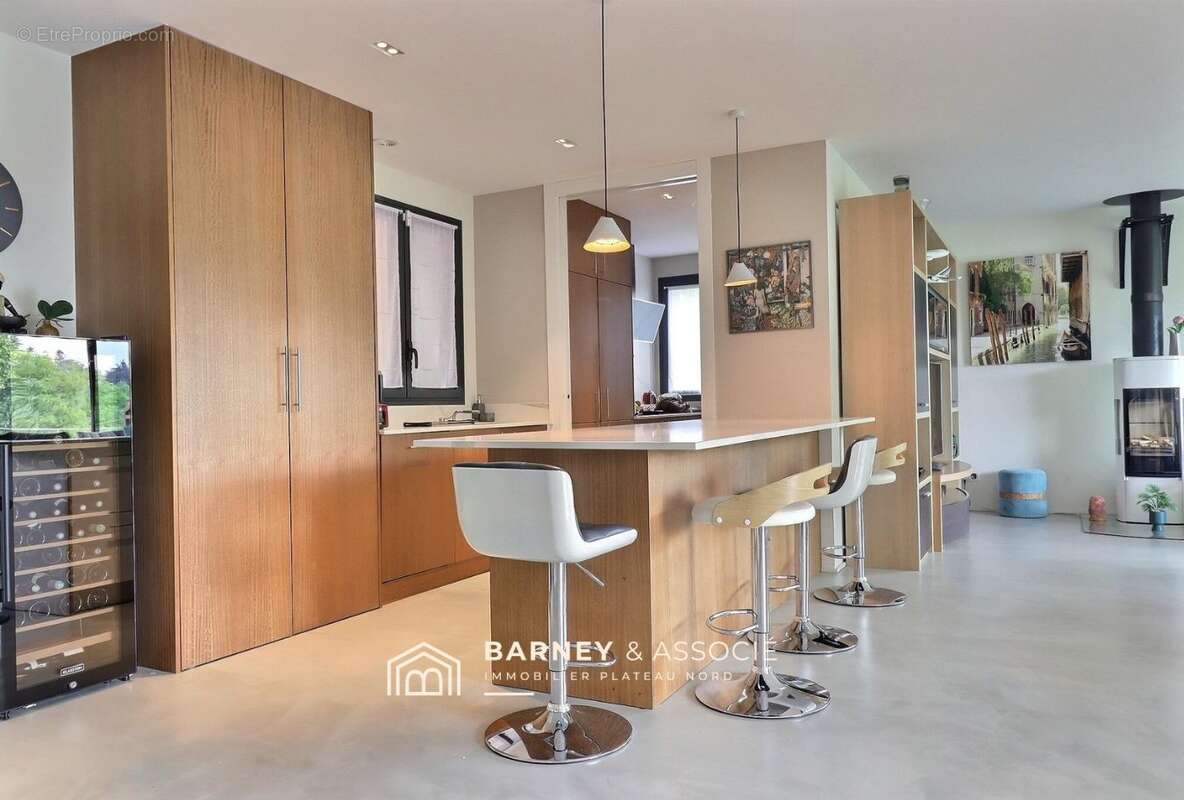 Maison 190 m² à Mont-Saint-Aignan  - photo 6