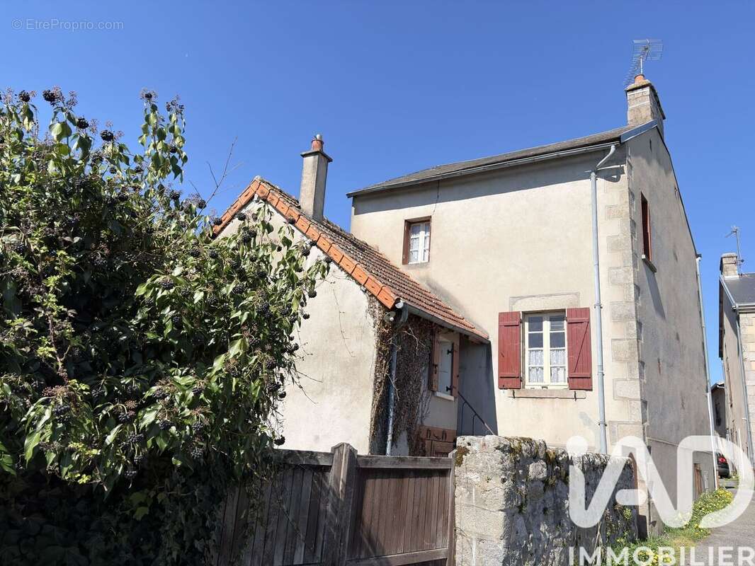 Photo 2 - Maison à SAINTE-FEYRE