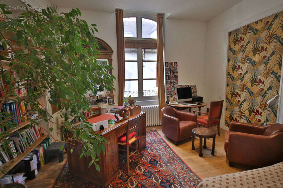 Appartement à MOULINS