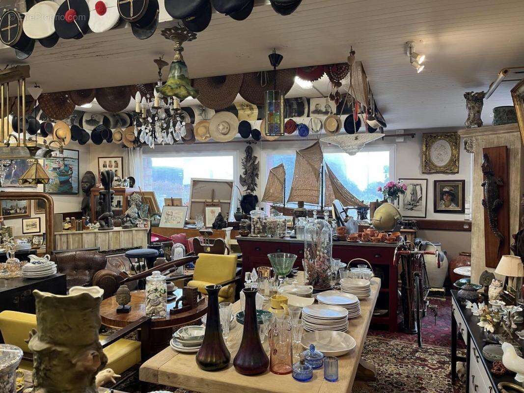 Commerce à PLOUHINEC