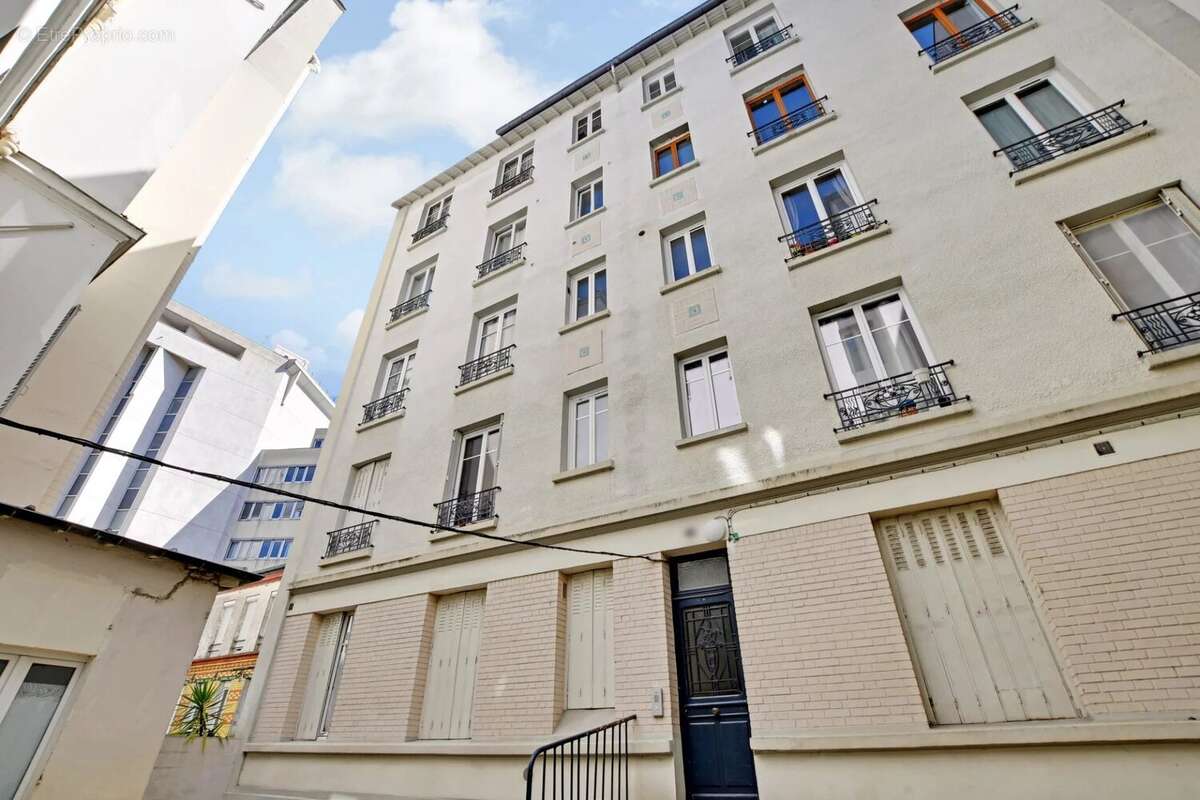 Appartement à ISSY-LES-MOULINEAUX