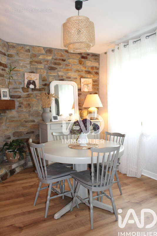 Photo 3 - Maison à SAINT-BERTHEVIN