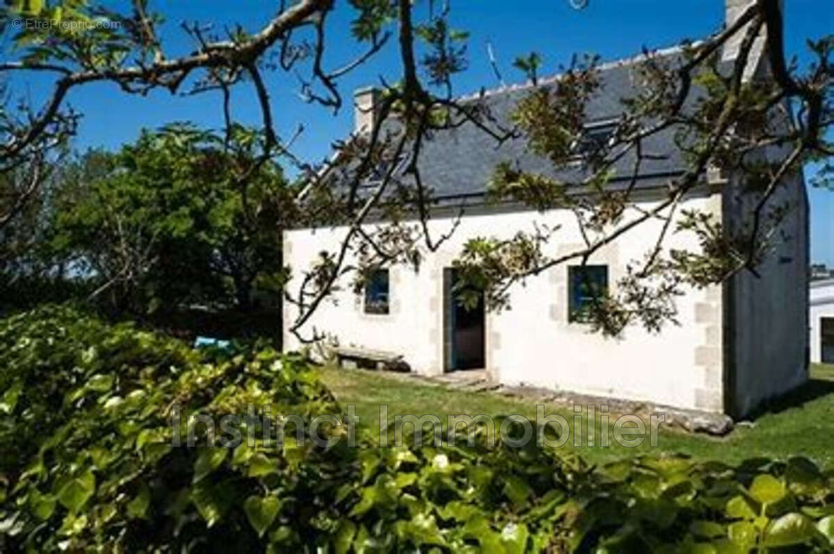 Maison à PLOGOFF