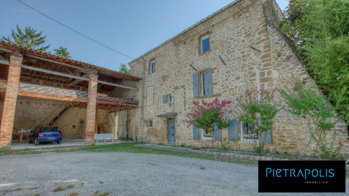 Maison à ETOILE-SUR-RHONE