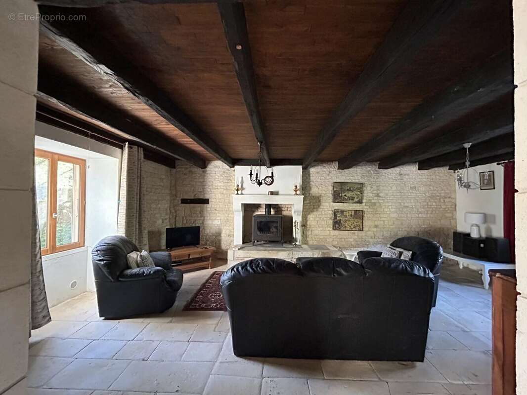 Maison à SAUZE-VAUSSAIS