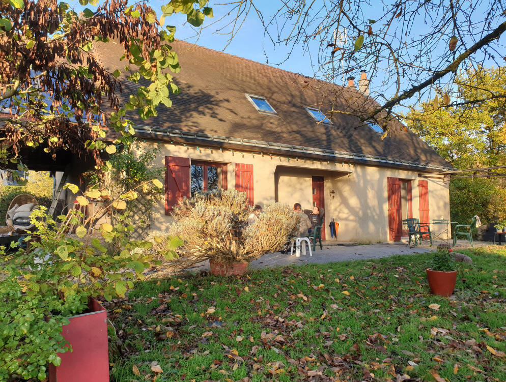 Maison à AZAY-LE-RIDEAU