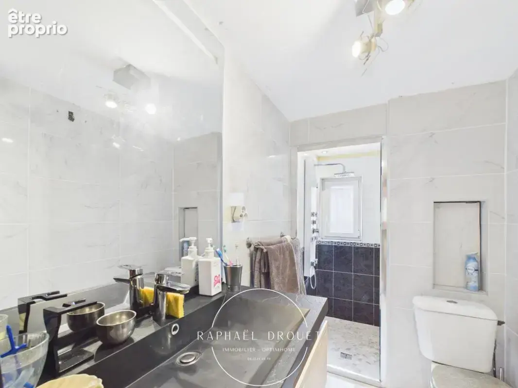 SAINT-CLAIR-DU-RHÔNE – Grande maison familiale de caractère avec 165 m² habitables - photo 18