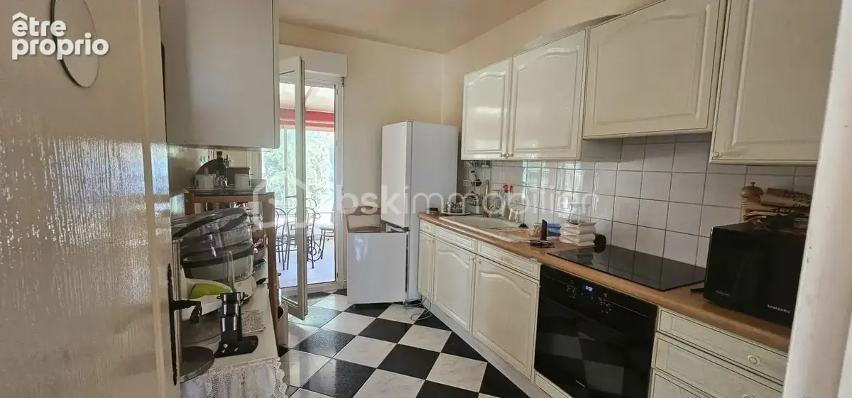 Maison de plain-pied avec jardin, garage et 3 chambres - photo 7