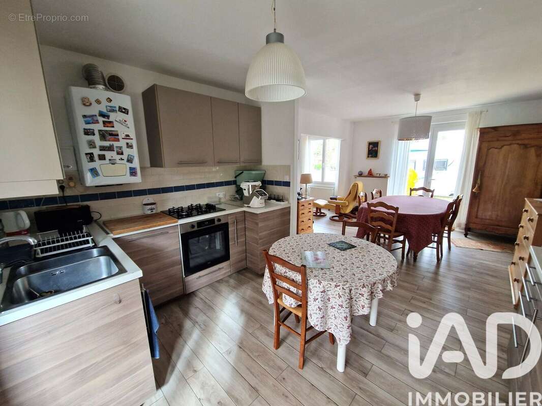 Photo 8 - Maison à SAINT-JEAN-DE-LA-RUELLE