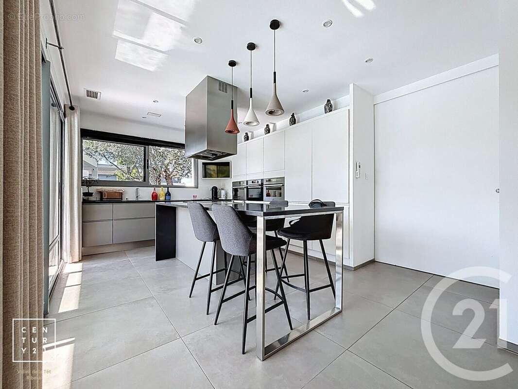 Maison à SAINT-FELIU-D&#039;AVALL