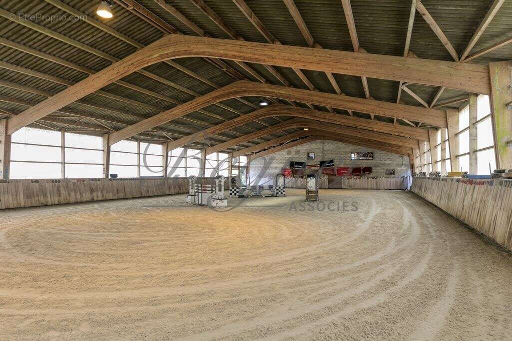 Maison à POIGNY-LA-FORET