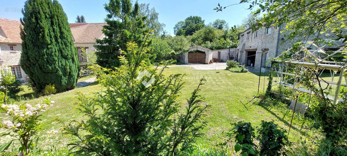 Maison à MONTFORT-L'AMAURY
