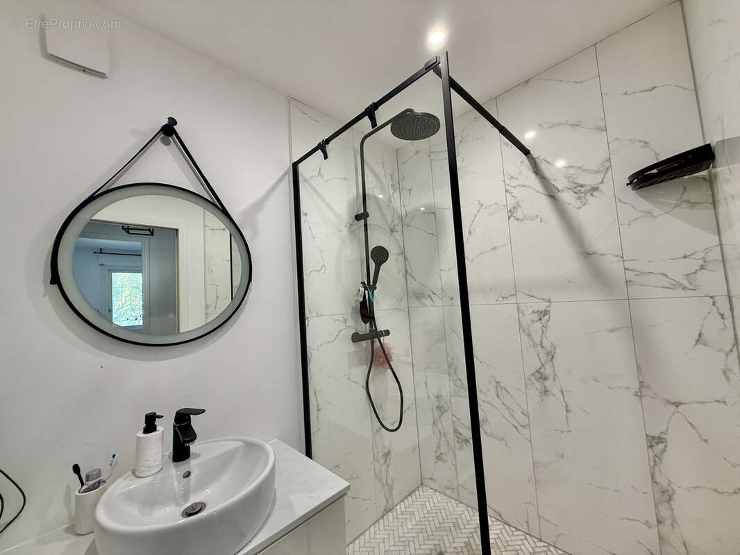 Appartement à MARSEILLE-12E