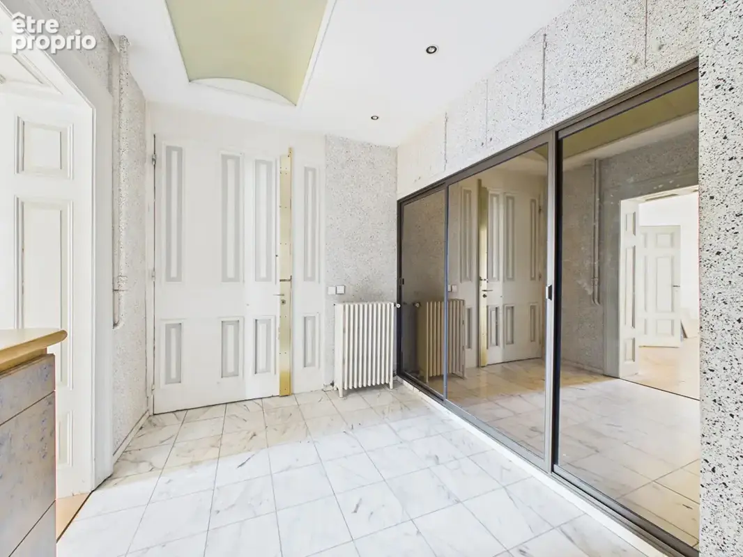 CONTADES - Appartement F7 de 205 m² à vendre - photo 16