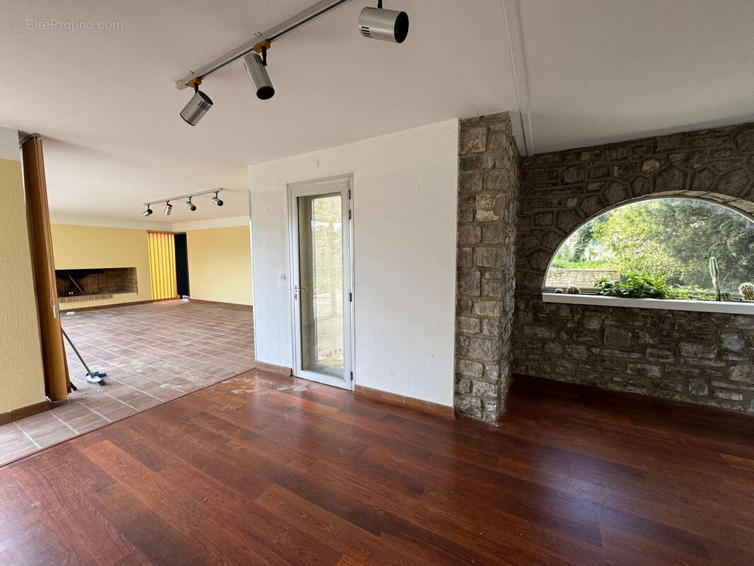 Maison à SAINT-GELY-DU-FESC