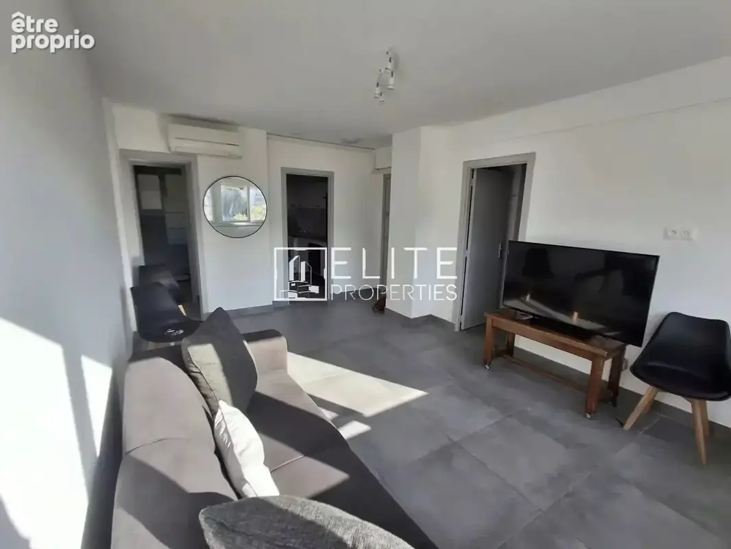 Photo Appartement à Grasse au prix de 126 000€