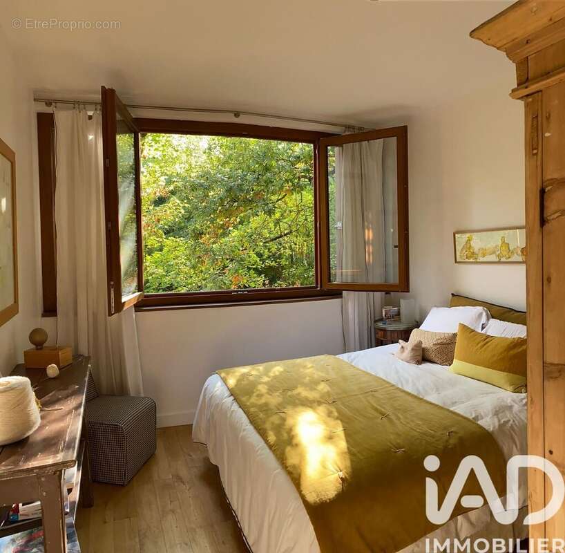 Photo 6 - Appartement à LA CELLE-SAINT-CLOUD