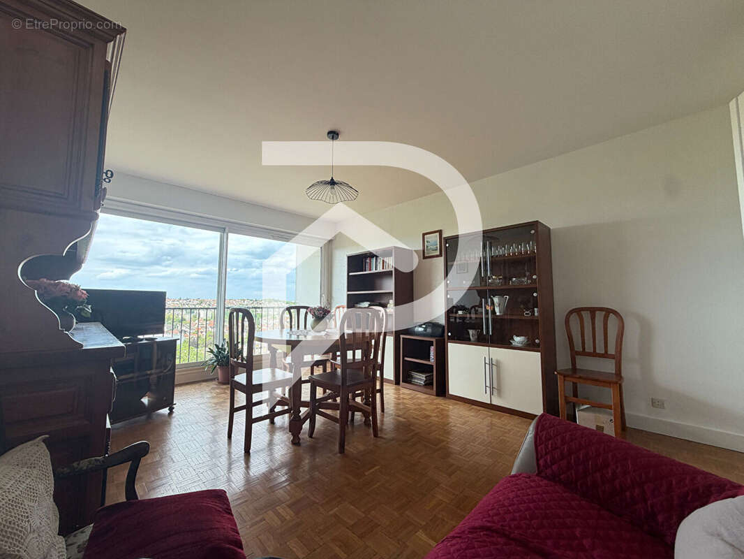 Appartement à VIRY-CHATILLON