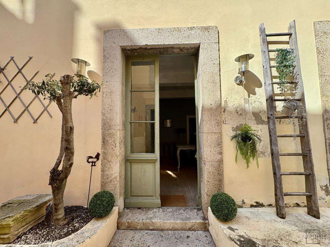 Maison à LEZIGNAN-CORBIERES