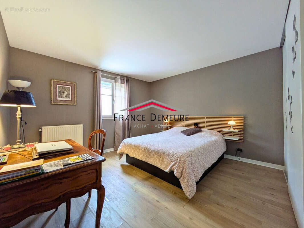 Maison à LE PLESSIS-BOUCHARD