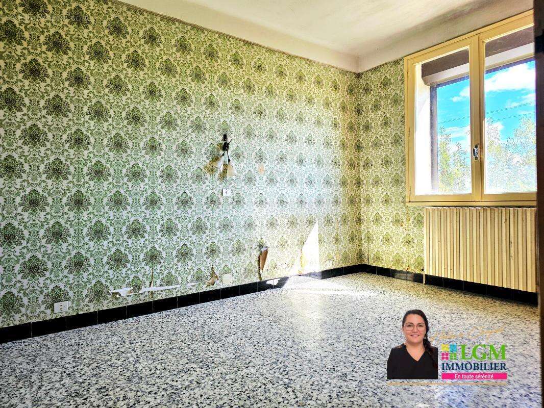 Maison à SAINT-HILAIRE-DE-BRETHMAS