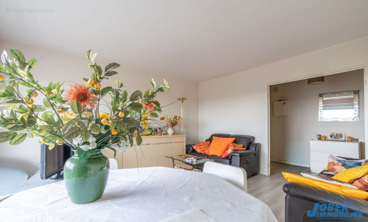Appartement à NOGENT-SUR-MARNE