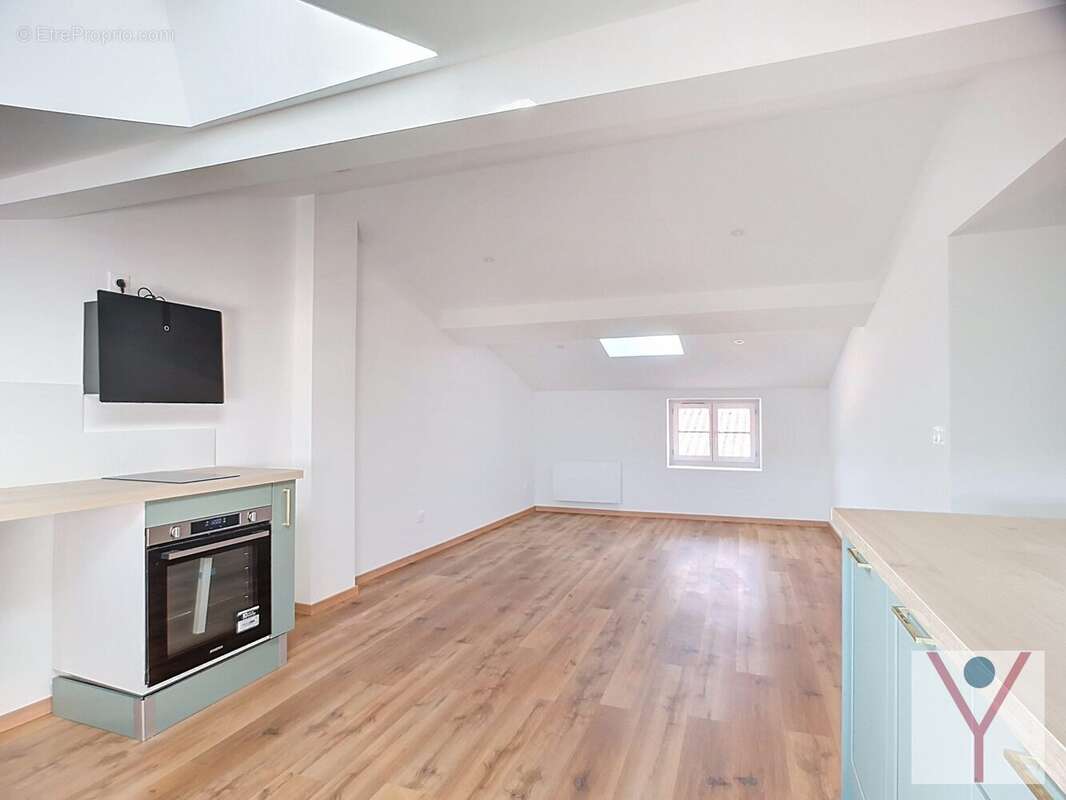 Appartement à THOISSEY