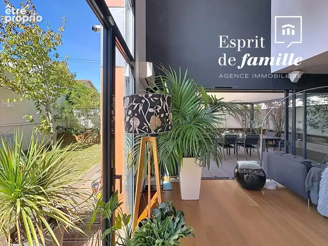 Appartement à LYON-9E