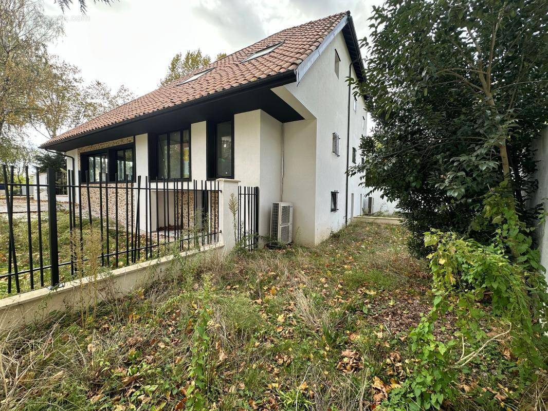 Maison à SAINT-MAUR-DES-FOSSES