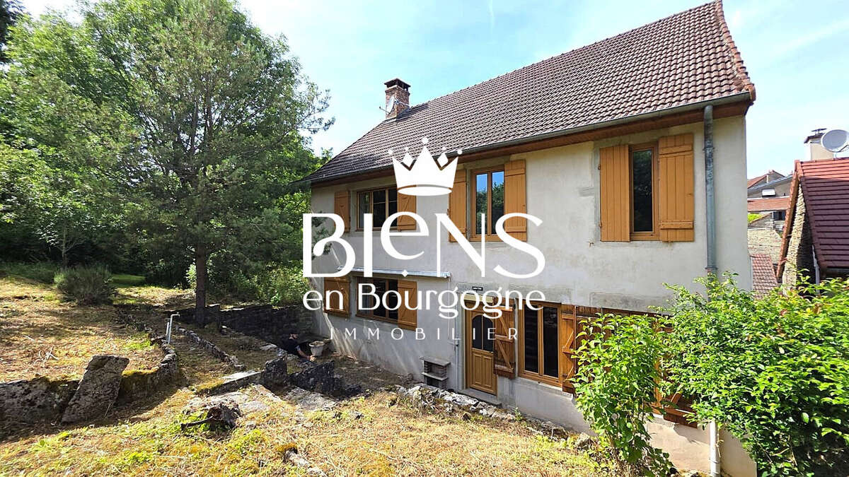 Maison à LA ROCHEPOT