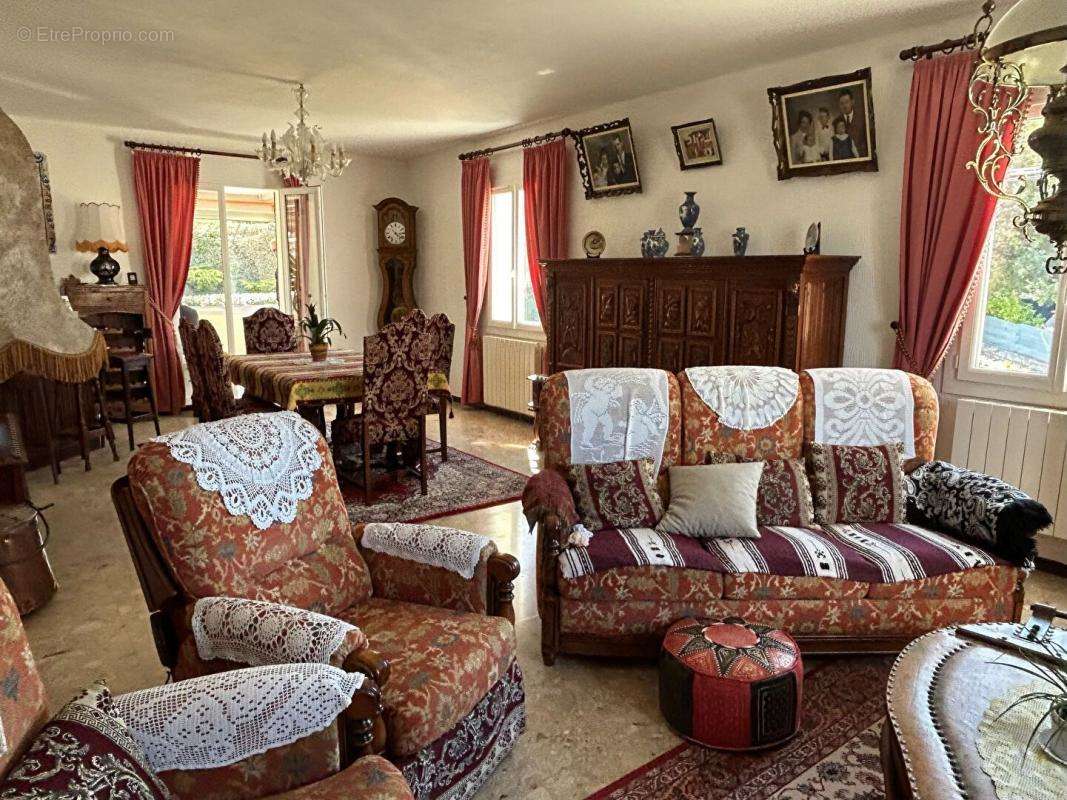 Maison à VAISON-LA-ROMAINE