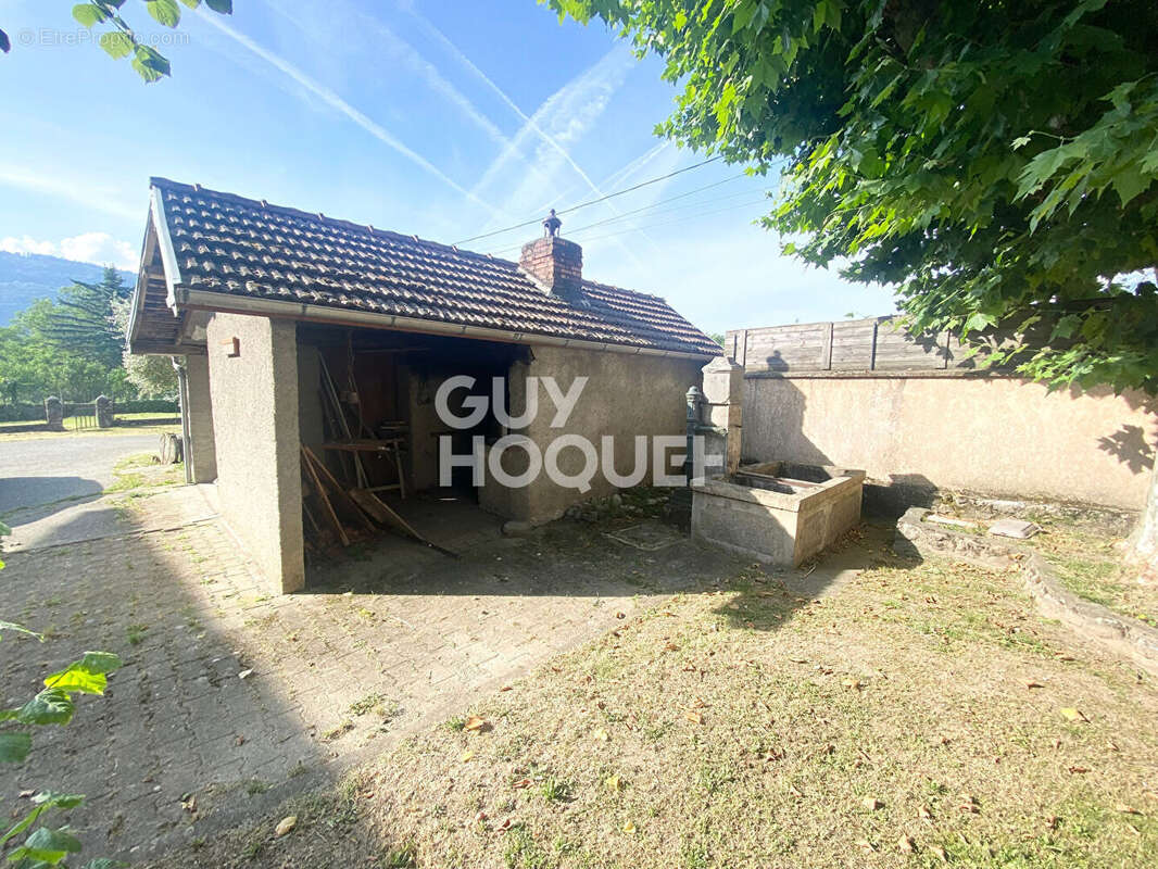 Maison à LA BUISSIERE