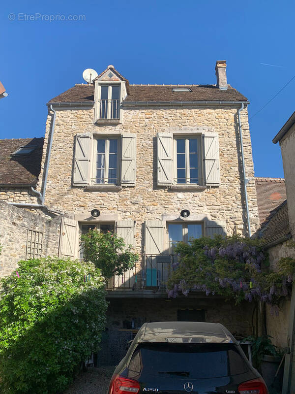 Maison à FONTENAY-SAINT-PERE