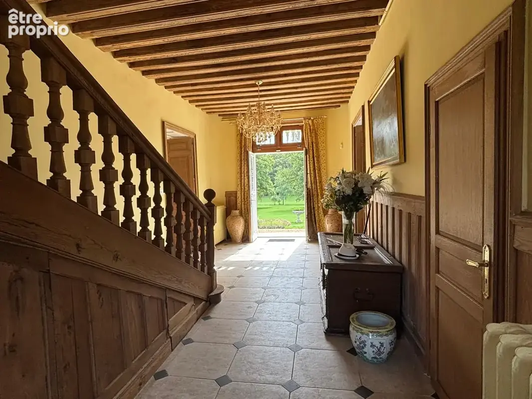 Exceptionnel château XIXème rénové sur 24ha avec piscine - photo 6