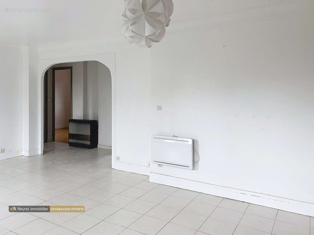 Appartement à LYON-8E